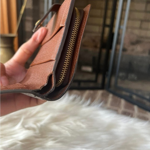 Louis Vuitton Monogram Wallet - Picture 9 of 16